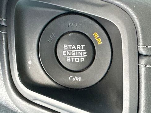 Used 2025 Jeep Wrangler Unlimited Rubicon 4xe image 37