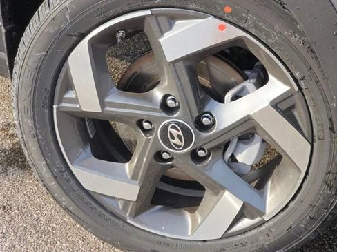 New 2026 Hyundai Venue SEL image 20