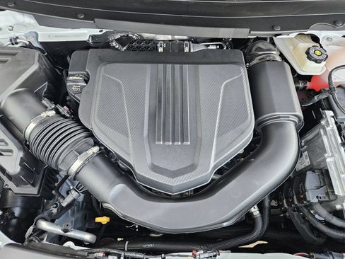 New 2027 Chevrolet Traverse LT FWD image 28