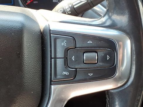 Used 2019 Chevrolet Blazer LT FWD image 13