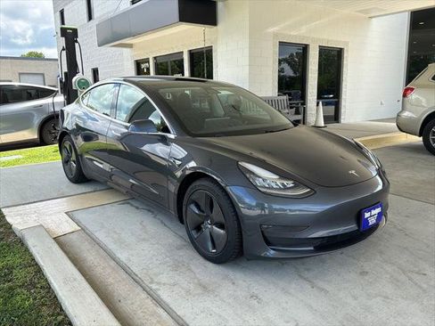 Used 2020 Tesla Model 3 Long Range AWD/4WD image 4