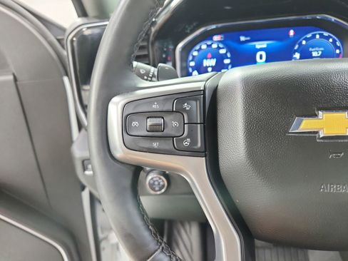 Used 2025 Chevrolet Silverado 1500 LTZ AWD/4WD image 23
