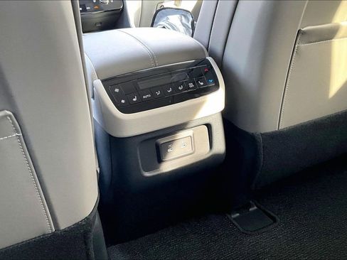 Used 2026 INFINITI QX60 Luxe w/ Cargo Package image 34