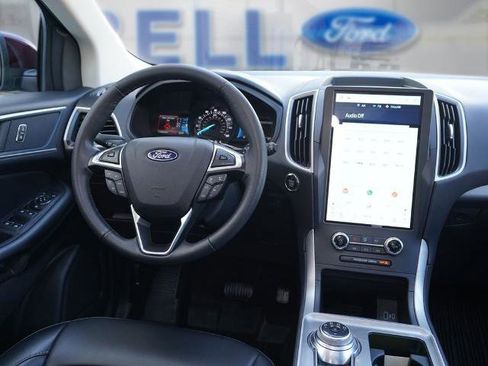Certified 2024 Ford Edge SEL w/ Convenience Package AWD/4WD image 18