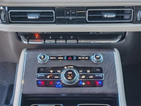 Used 2020 Lincoln Aviator Reserve w/ Equipment Group 202A image 15