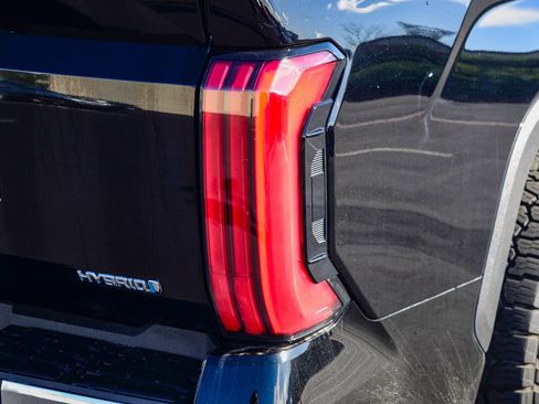 Used 2022 Toyota Tundra 1794 Edition w/ Advanced Package image 8