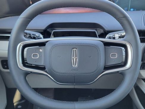 New 2026 Lincoln Nautilus Premier image 31