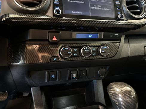 Used 2022 Toyota Tacoma SR5 image 28