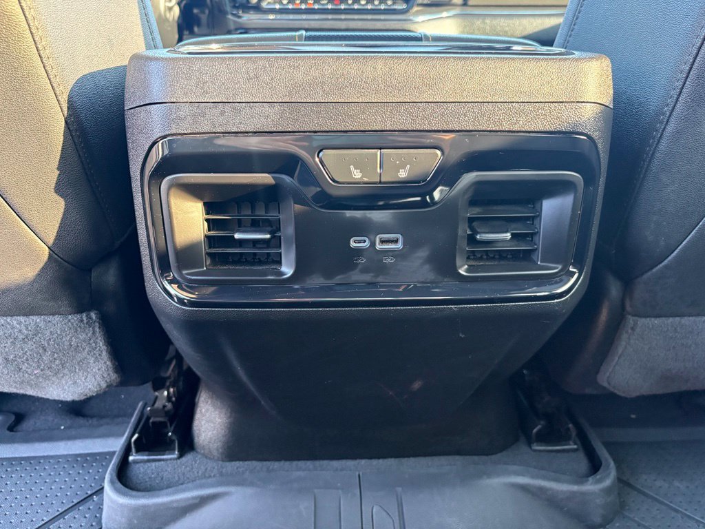 Used 2024 Chevrolet Silverado 2500 ZR2 w/ Technology Package AWD/4WD image 27