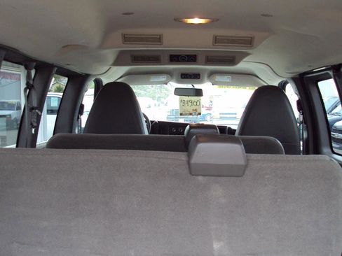 Used 2014 Chevrolet Express 1500 LT w/ LT Preferred Equipment Group AWD/4WD image 10