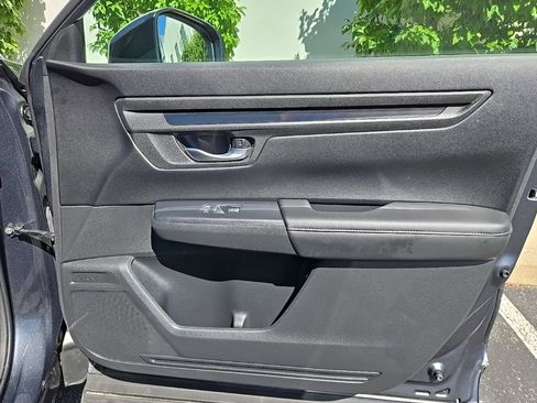 Used 2024 Honda CR-V LX image 29