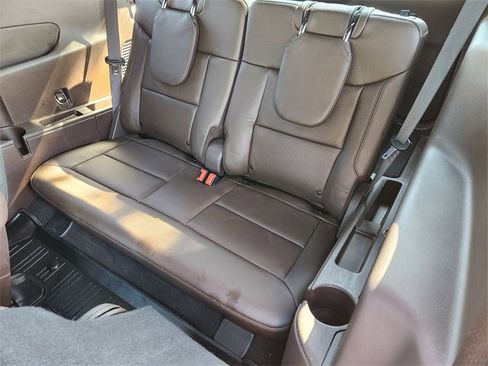 Used 2021 Ford Explorer King Ranch w/ Premium Technology Package image 31