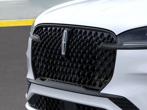 New 2026 Lincoln Aviator Black Label w/ Jet Appearance Package image 17