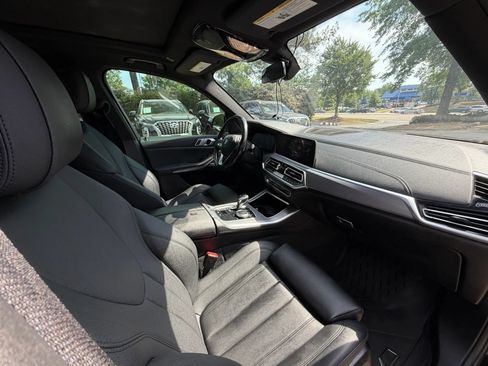 Used 2019 BMW X5 xDrive40i w/ Premium Package 2 AWD/4WD image 10