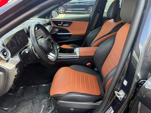 Used 2023 Mercedes-Benz C 43 AMG 4MATIC Sedan w/ Pinnacle Trim Package image 18