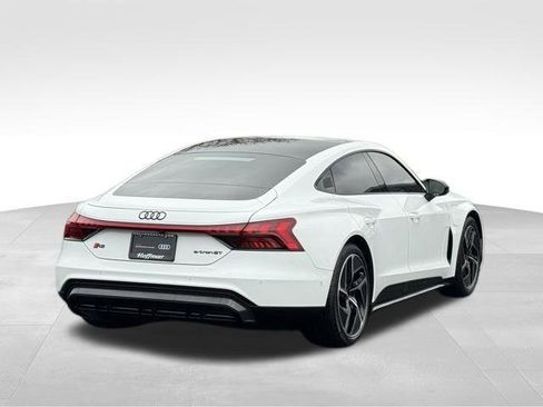 Used 2023 Audi RS e-tron GT w/ Carbon Performance Package AWD/4WD image 8