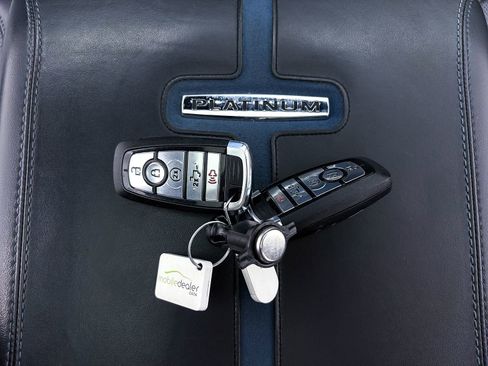 Used 2025 Ford F150 Platinum w/ FX4 Off-Road Package image 33