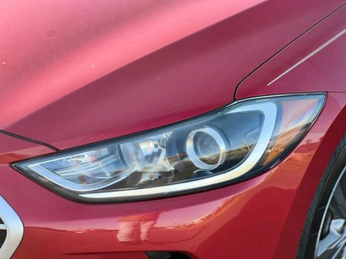 Used 2018 Hyundai Elantra SEL FWD image 9