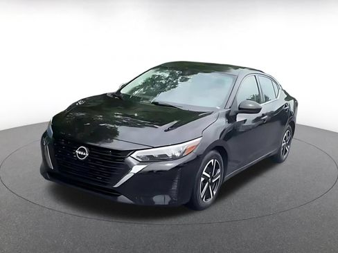 Used 2025 Nissan Sentra SV FWD image 7