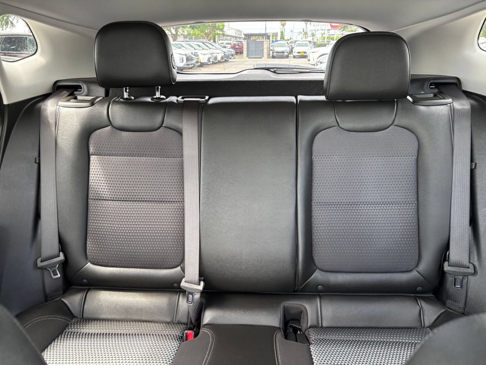 Used 2025 Chevrolet Trax LT FWD image 69