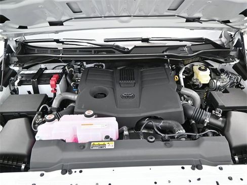 New 2026 Toyota Tundra SR image 16