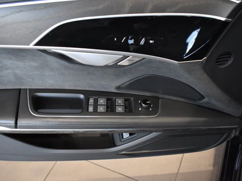 Used 2022 Audi A8 L 3.0T w/ Executive Package image 37