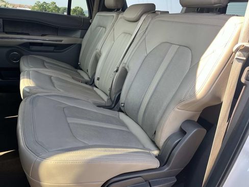 Used 2019 Ford Expedition Max Limited w/ Driver Assistance Package RWD image 23