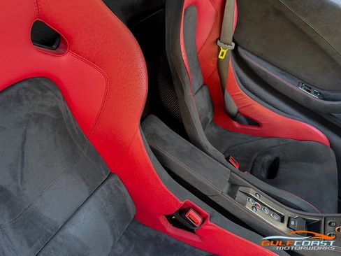 Used 2016 McLaren 675LT image 35