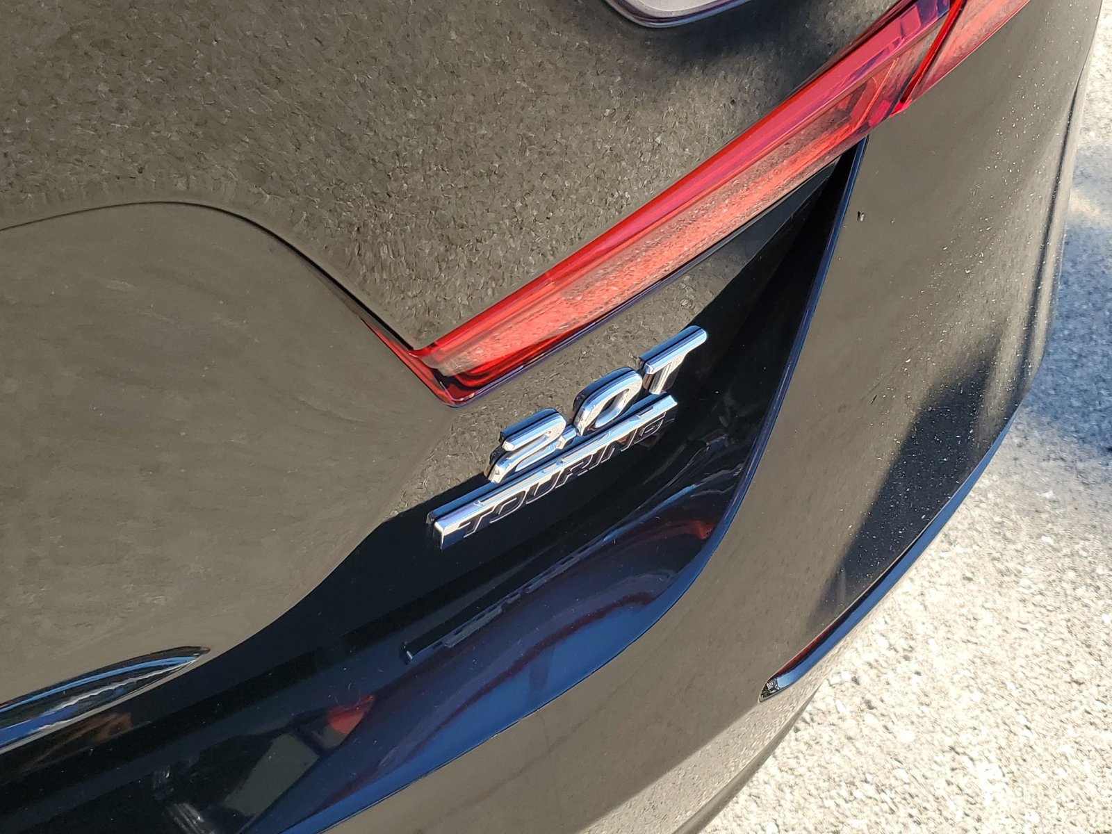 Used 2018 Honda Accord Touring image 8