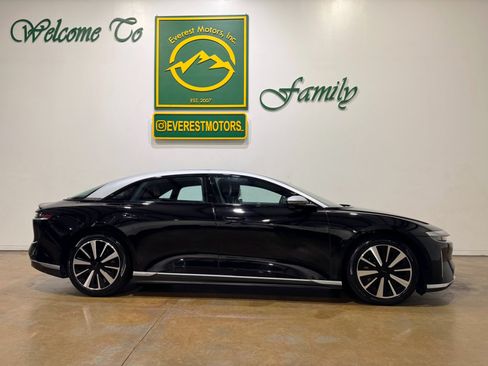 Used 2022 Lucid Air Grand Touring image 8