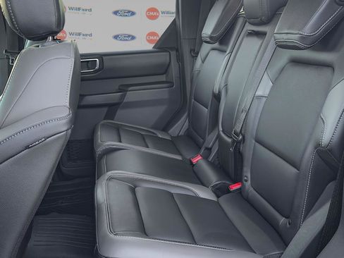 Used 2025 Ford Bronco Outer Banks image 5