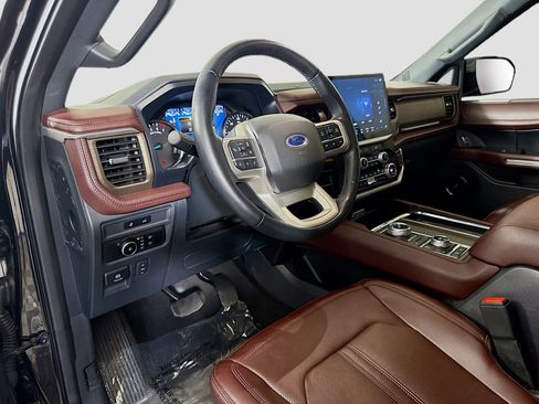 Used 2023 Ford Expedition Limited AWD/4WD image 23