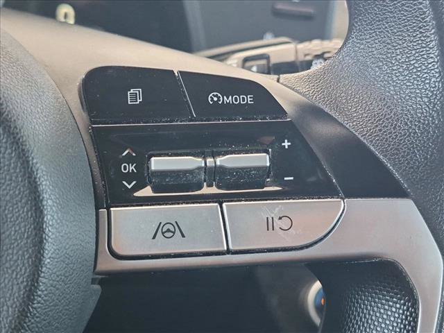 Used 2022 Hyundai Elantra SEL FWD image 16