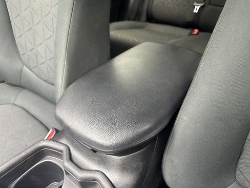 Used 2021 Toyota RAV4 XLE image 70