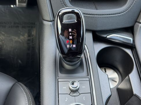 Certified 2022 Cadillac XT5 Sportv w/ Technology Package image 25