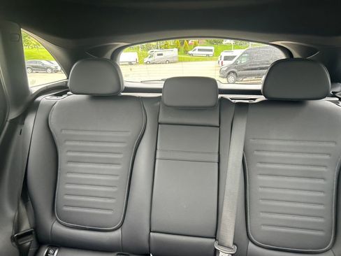 Used 2026 Mercedes-Benz GLC 300 4MATIC image 15