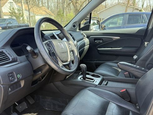 Used 2017 Honda Pilot EX-L image 3