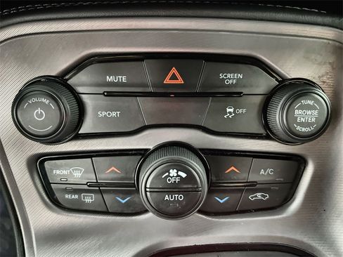 Used 2023 Dodge Challenger SXT image 16