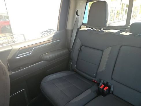 Used 2023 GMC Sierra 1500 Elevation w/ Preferred Package AWD/4WD image 11