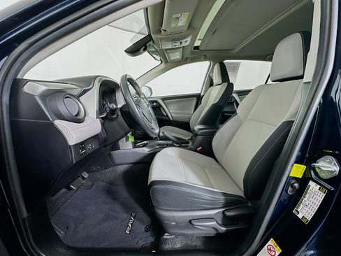 Used 2018 Toyota RAV4 XLE image 13