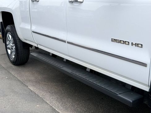 Used 2015 Chevrolet Silverado 2500 LT w/ LT Convenience Package AWD/4WD image 15