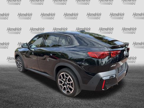 Used 2025 BMW X2 xDrive28i AWD/4WD image 8