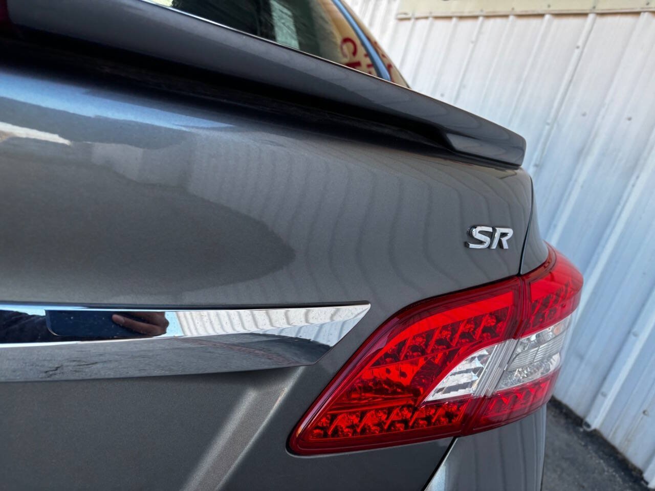 Used 2015 Nissan Sentra SR FWD image 11