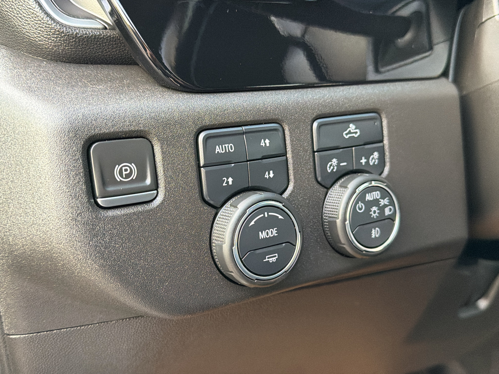 Used 2023 Chevrolet Silverado 1500 RST w/ Convenience Package II AWD/4WD image 15