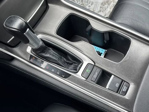 Used 2021 Honda Accord EX-L image 12