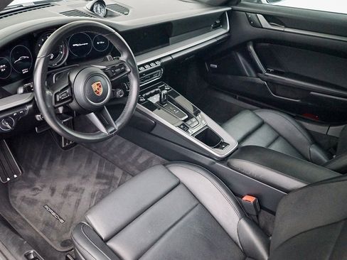 Used 2022 Porsche 911 Carrera image 17