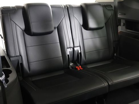 Used 2021 Volkswagen Atlas SE image 37