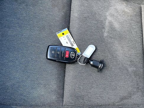 Used 2025 Toyota Camry LE FWD image 30