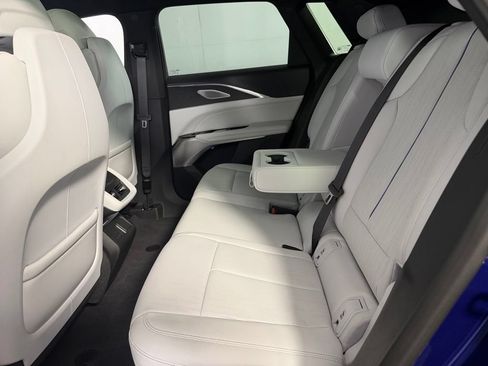 Used 2024 Cadillac Lyriq Luxury RWD image 27