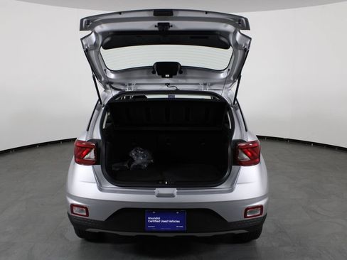 Certified 2026 Hyundai Venue SEL FWD image 17